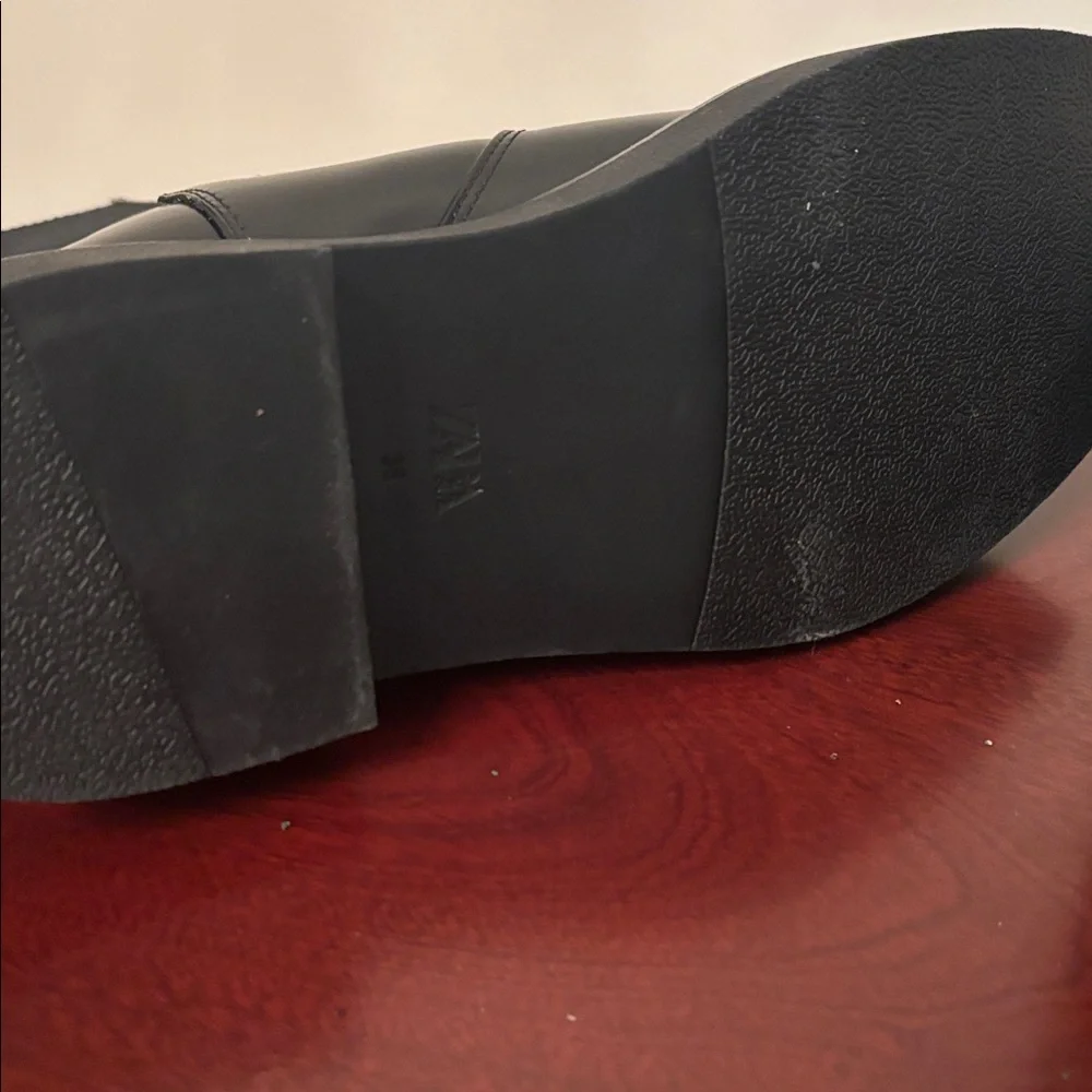 Zara Chelsea combination vegan leather chunky sole black ankle booties sz.6